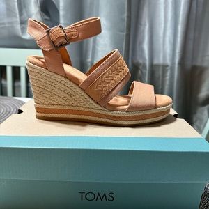 Tom’s wedges